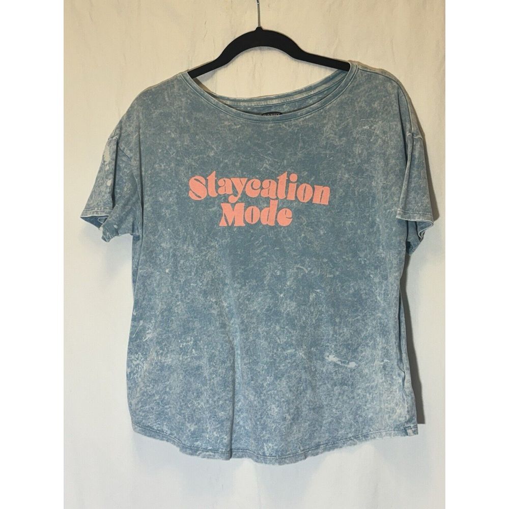 Old Navy Women's‎ Staycation Mode Tshirt Medium K17